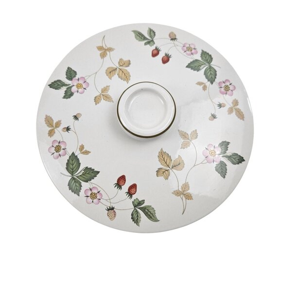 Wedgwood 3.5 Qt Covered Casserole Wild Strawberry England Oven to Table Vintage - Picture 6 of 10